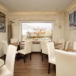02 Inklusive Frühstück Vom Büffet Hotel